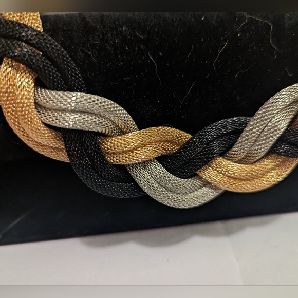 Metallic Braided Rope Necklace - Picture 4 of 4